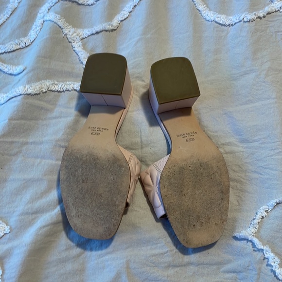 Kate Spade New York Emmie Mid Heel Sandal Embossed Flowers - Picture 6 of 8